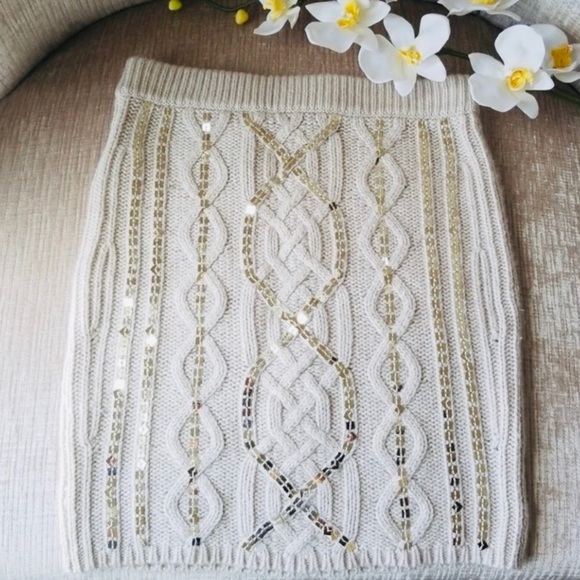 VS MODA International Knit Embellished Sweater Mini Skirt Ivory Size Small - Picture 3 of 9